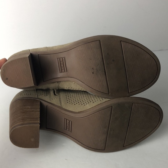 Toms Majorca Perforated Ankle Boots - Picture 12 of 13